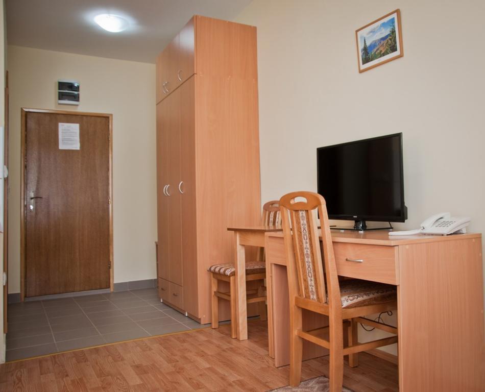 Garni Hotel Alma Pirot Quarto foto