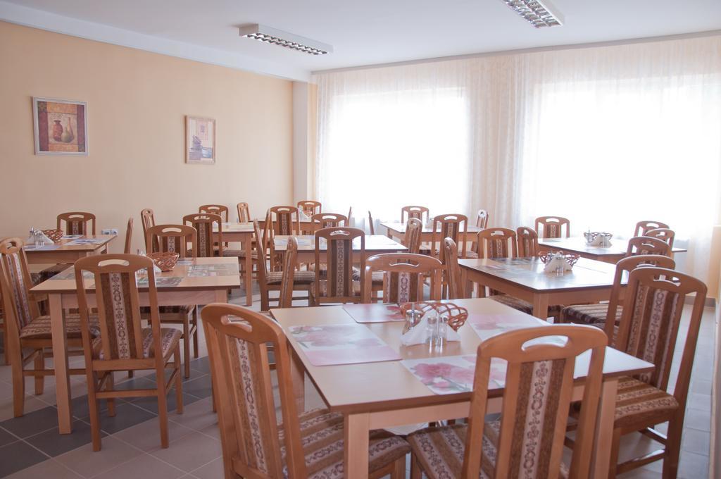 Garni Hotel Alma Pirot Exterior foto