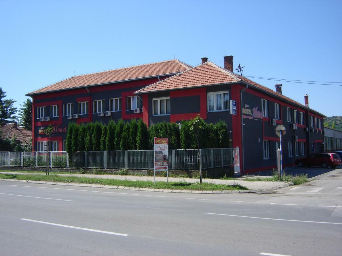 Garni Hotel Alma Pirot Exterior foto